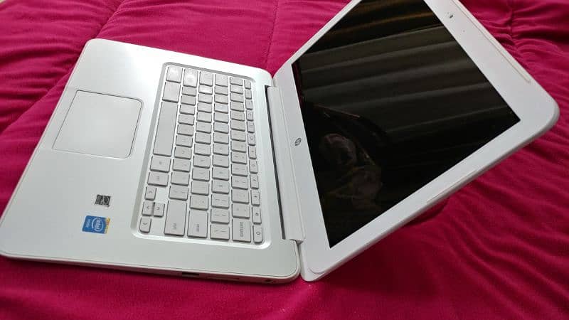 Laptop HP laptop hp chromebook chrome book 5