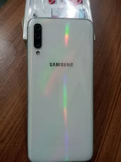 Samsung Galaxy A70 0