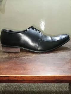 Two formal shoes in single price