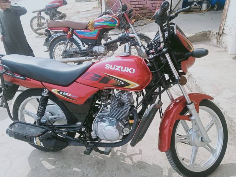 Suzuki 110s 2023 April 2