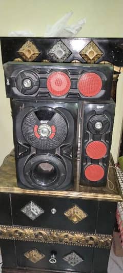 eon speakers 0
