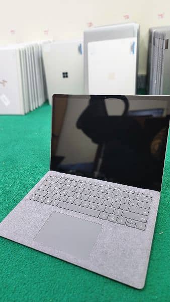Microsoft surface Laptop 3 / core i7 10th gen /16-512ssd ( MRLAPTOP) 3