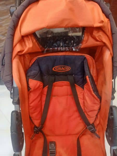 want to sale  pram in excellent condition 2