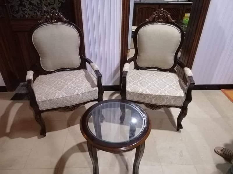 chairs / bedroom chairs / wooden chairs / royal chairs / sofa chairs 1