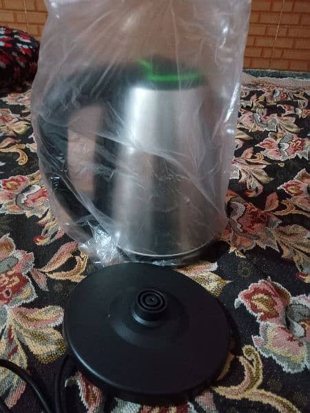 New Packed RAF Electric Kettle 2.0L 5