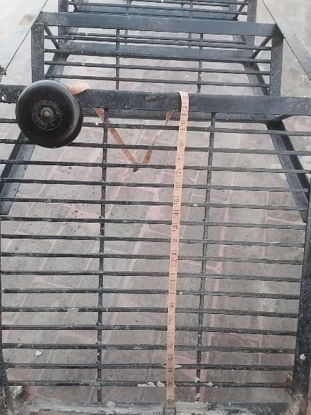 100% solid and strong iron stair. 2