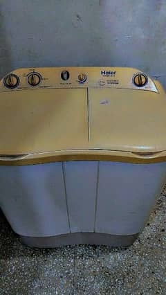 Haier Twin tub washing machine with dryer