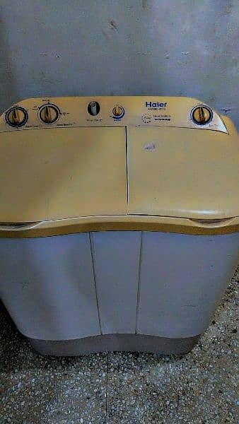 Haier Twin tub washing machine with dryer 0