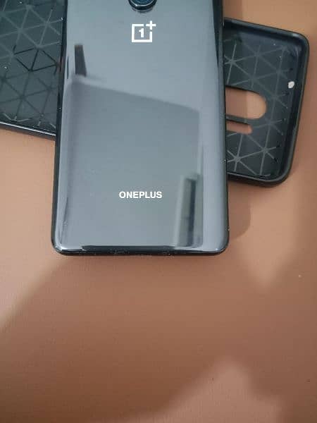 OnePlus 8 pro 12/256 official pta approve 1