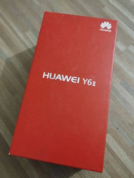 Huawei Y6 II phone in mint condition- original 1box 4