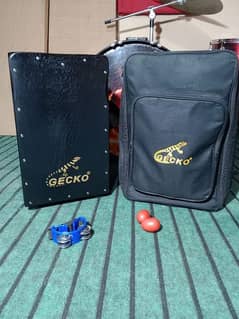 Gecko CL90 cajon double sided wd beg & foot tamburine+Egg shakers pair