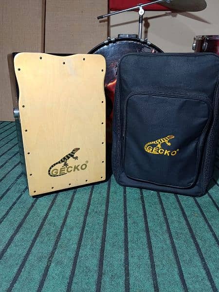 Gecko CL90 cajon double sided wd beg & foot tamburine+Egg shakers pair 3