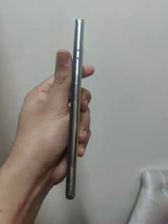 OnePlus 8 5G 12/256gb