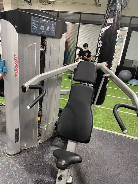 Life fitness completely gym0324 3231333 2