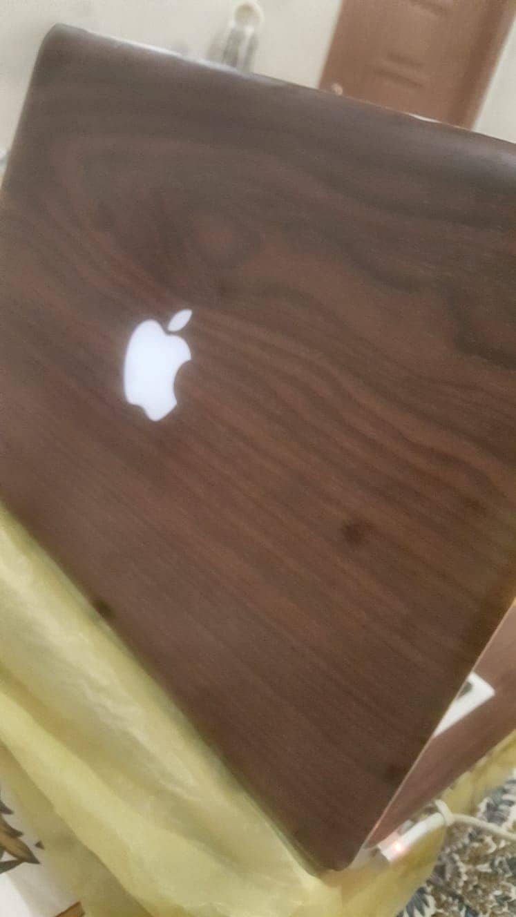 Macbook pro mid 2012, wooden Wrapped 7