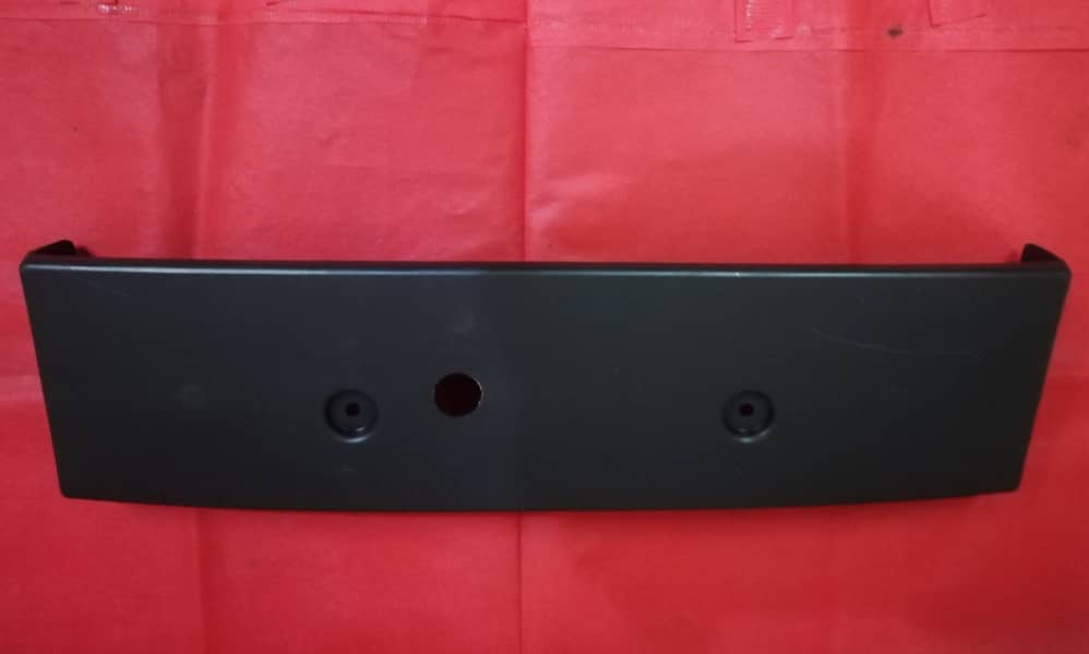 Mitsubishi lancer 2004-2005 front bumper grille(New). 3