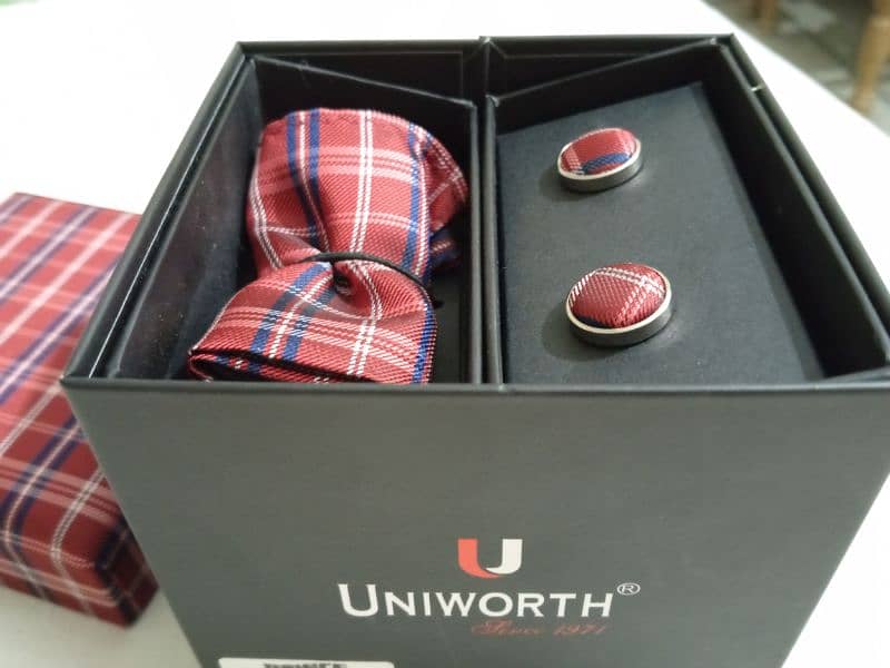 Uniworth cufflinks 0