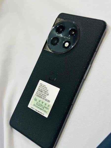 OnePlus 11 7