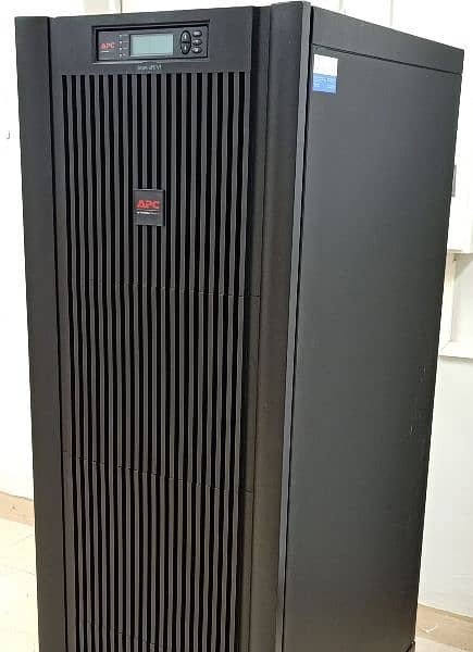 APC by Schneider Electric Smart-UPS VT 40kVA/32kW Three Phase UPS. 0