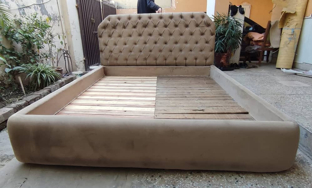 Queen Size Bed. Sheesham & 8 inch MoltyFoam Mattress. O3244833221. 0