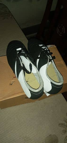 Footbal soccer shoes 3