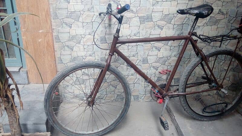 Phonex bicycle good condition only first oner 6