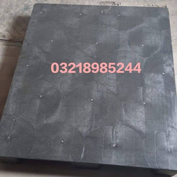 Plastic Pallet For Sale - New and used pallets 0
