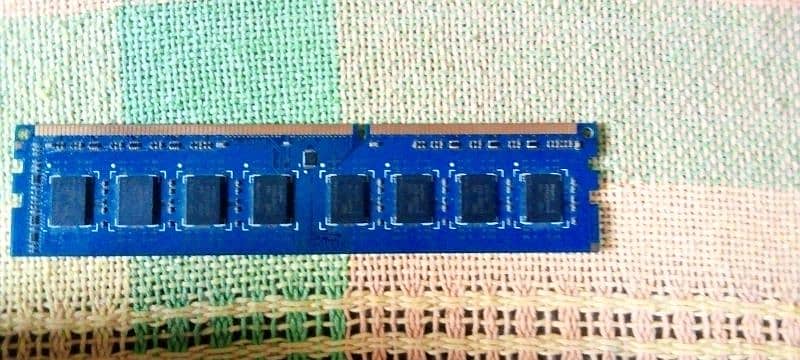 Ram DDR 3 2 gb 1