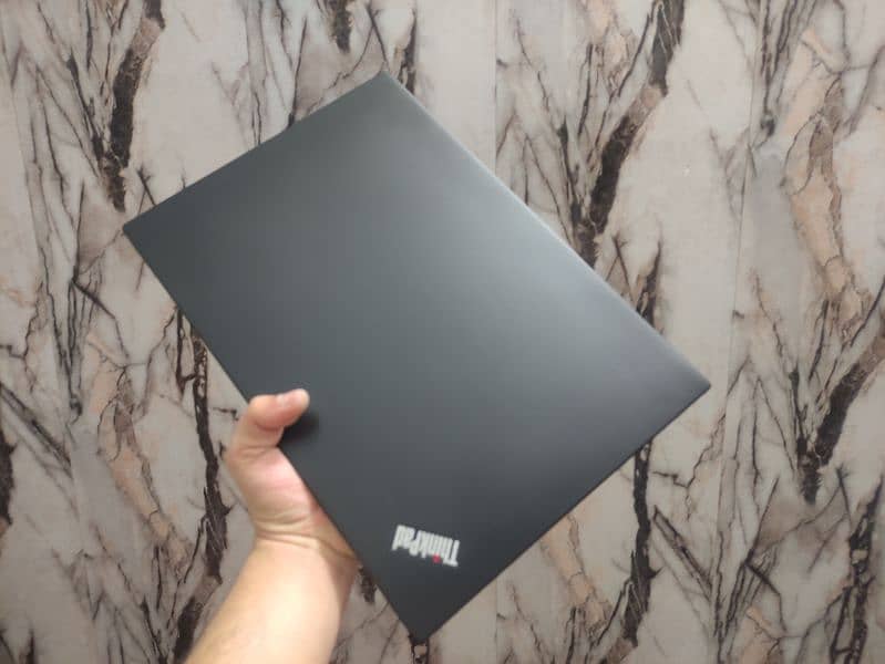 Lenovo Thinkpad T480s (Ci7 8th) sleek and slim laptops 2