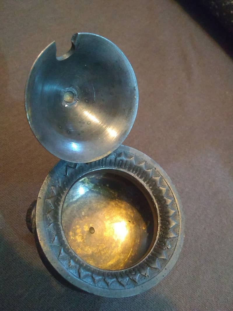 Old antique copper/bronze kettle 2