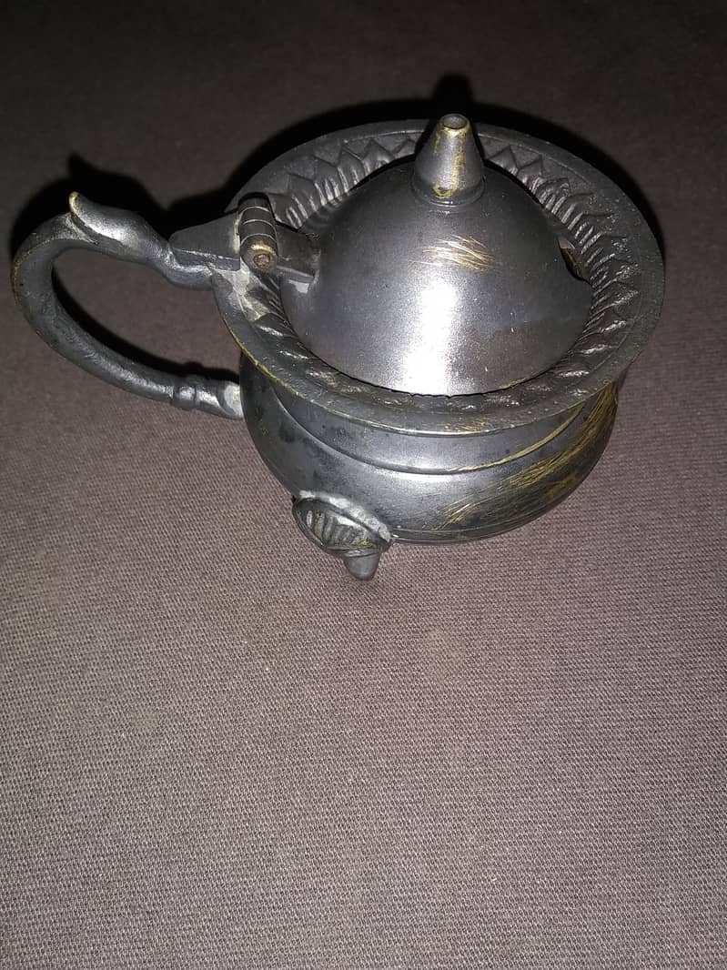 Old antique copper/bronze kettle 4
