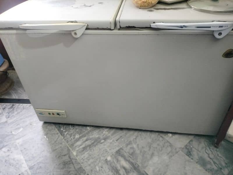 freezer for sale on good working conditions 0