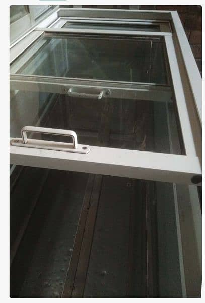 freezer for sale in good condition 1