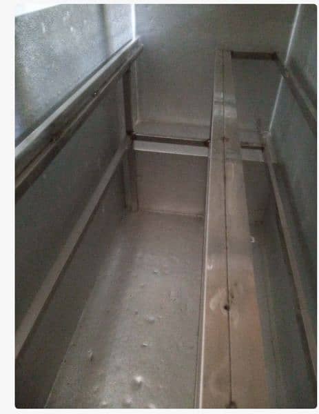 freezer for sale in good condition 3