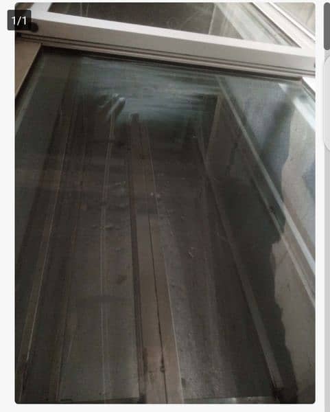 freezer for sale in good condition 4