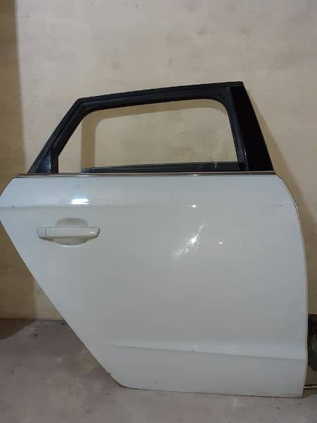 AUDI Complete Doors and Spare Components 3