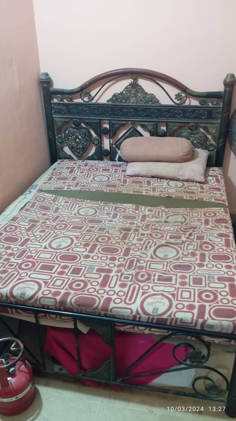 Double bed for sale 3