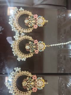 earrings with Mang Tika /bandi