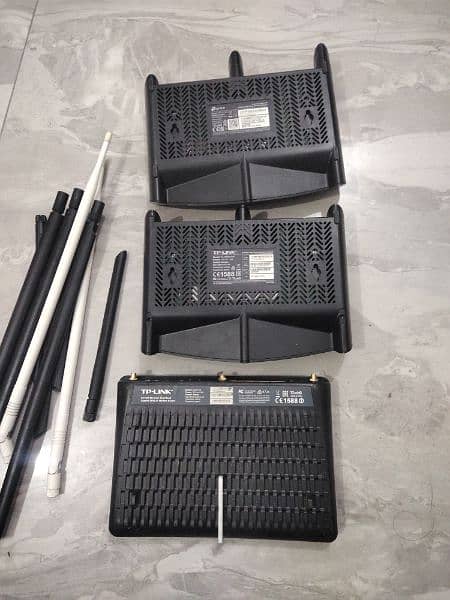 Tplink 940HP and c5 wifi routers 3 antennas 1