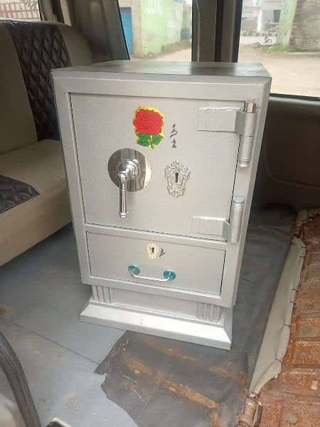 cash locker / cash safe / tajori 1