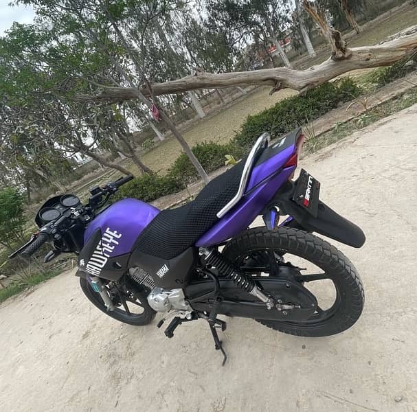 Yamaha YBR 125 ESD 2019 1