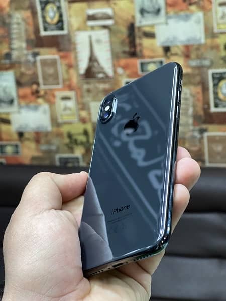iphone X 64gb pta-approved 81% battery complete box 7