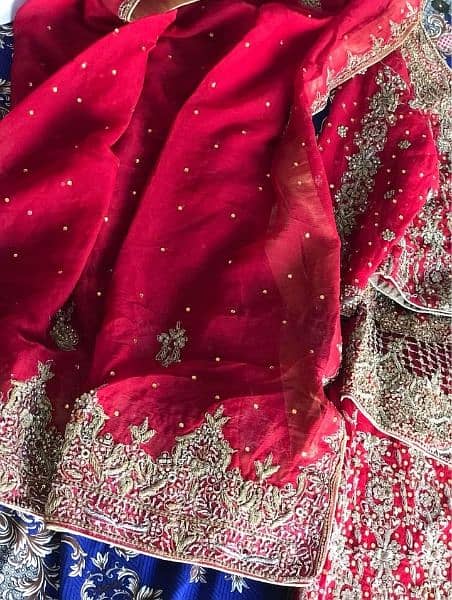bridal lehnga. one time used. pure red 2