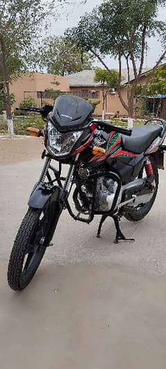 Honda CB125f 2023