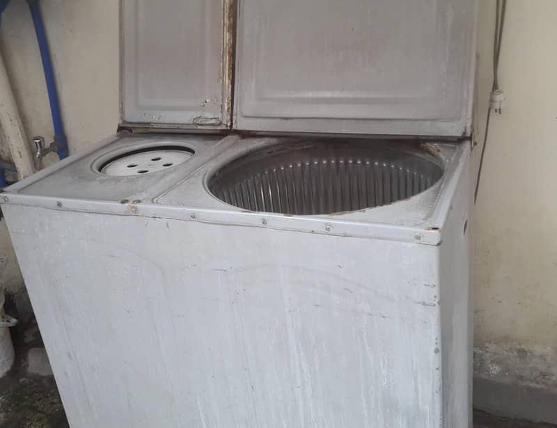 Washing Machine (Washer and Dryer) 1