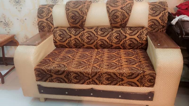 sofa set is for sale 1
