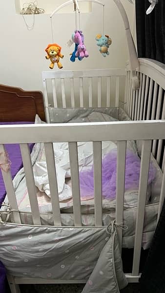 baby cot/crib 9