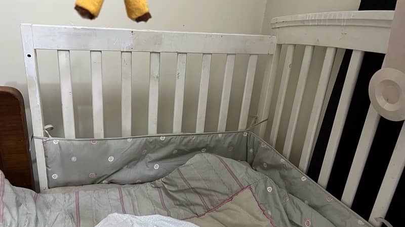 baby cot/crib 13