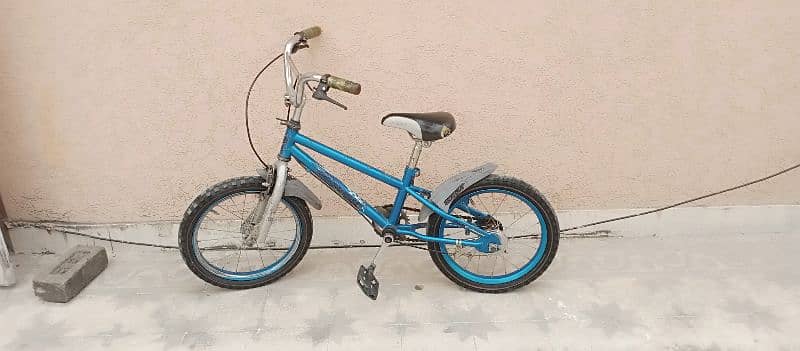 cycle for sale it's good for drifting and speeding . 0