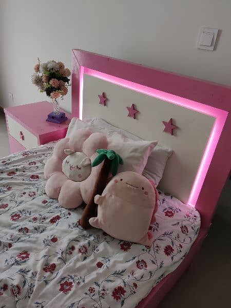 single bed with side table for kids 3